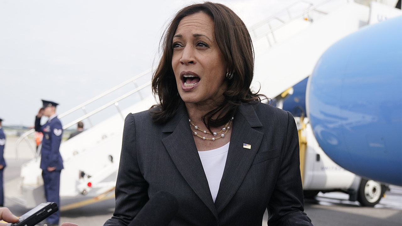 Two top Kamala Harris travel aides announce plans to leave as VP prepares for border visit | Fox News