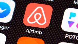 Airbnbs in Ukraine: People are booking them but don’t plan to check in | CNN Travel
