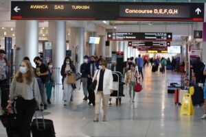 CDC: Vaccinated Americans can now travel – POLITICO