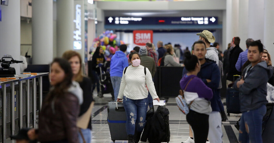 U.S. Lifts Travel Ban for Vaccinated Foreigners – The New York Times