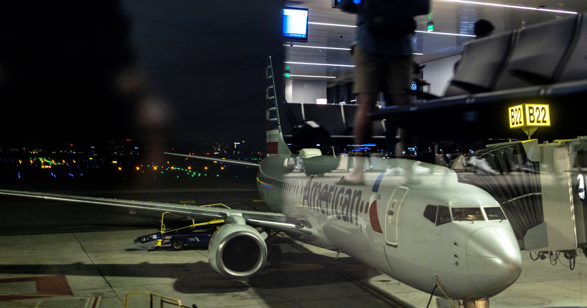 More travel chaos for American Airlines as over 300 flights canceled Monday