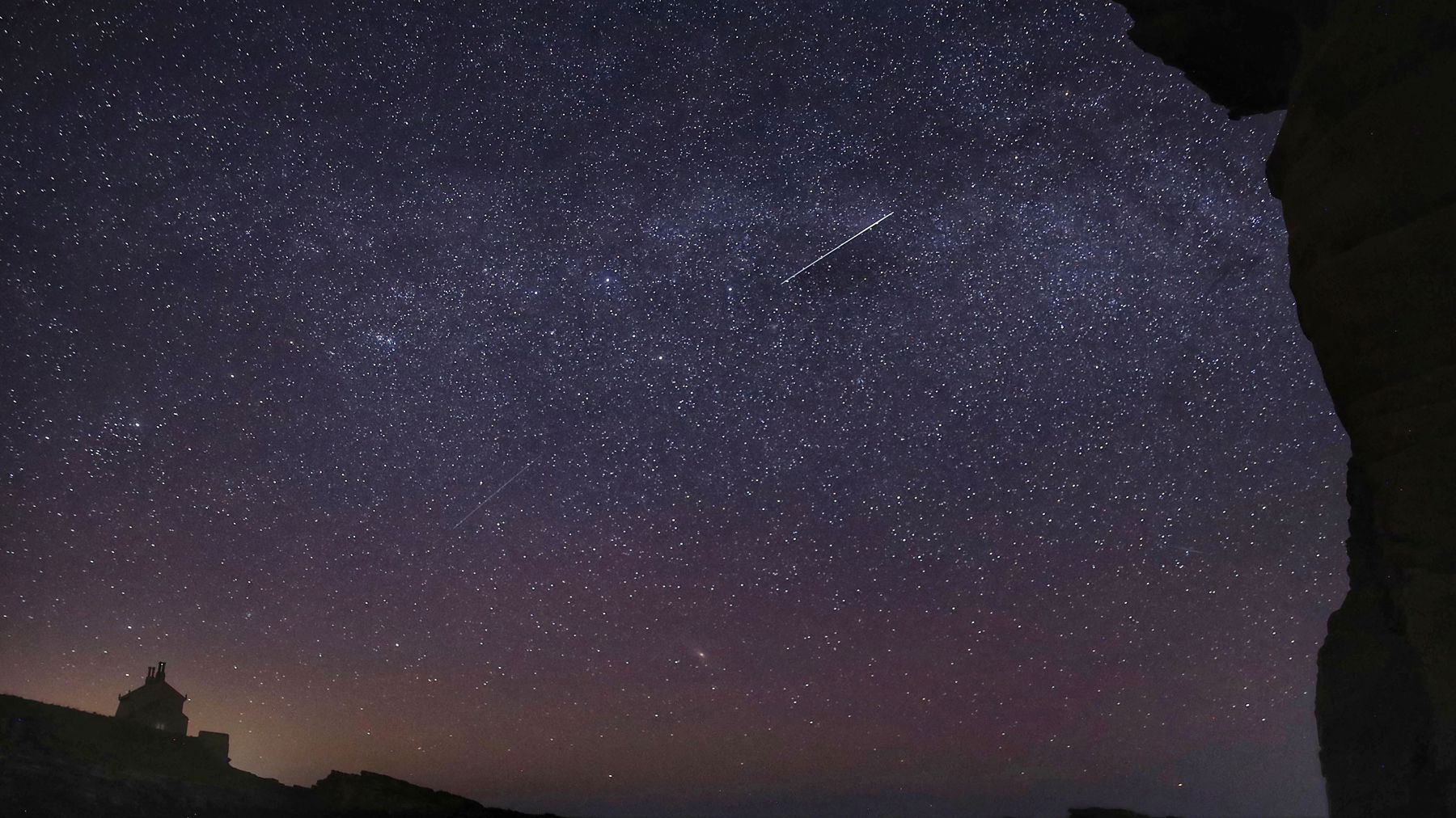 The Dazzling Lyrid Meteor Shower Is Coming This Month – Here’s How to See It This Year | Travel + Leisure