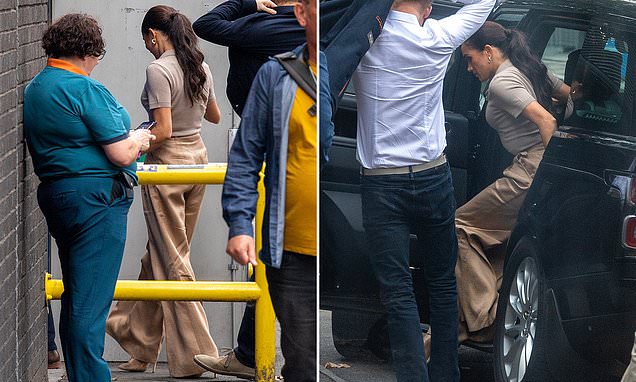 Meghan Markle looks perfectly poised as she and Prince Harry travel to Manchester summit | Daily Mail Online