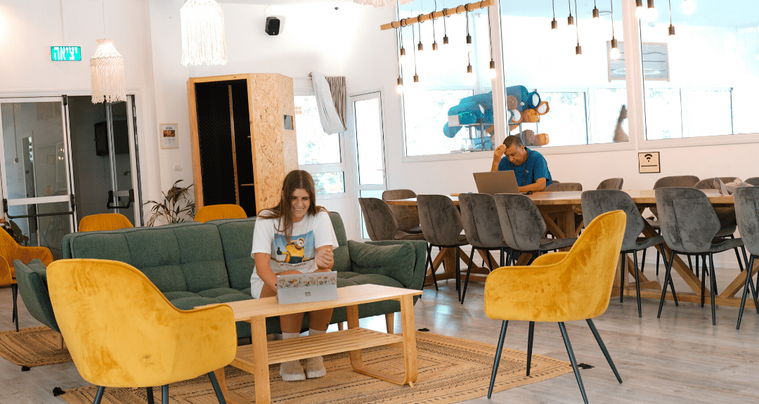 How to Work Remotely and Travel Guide | Remote Year