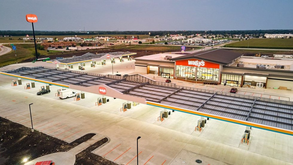 Wally’s travel shop slated to open in Fenton on March 11